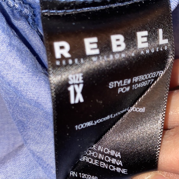 Rebel Wilson x Angels Chambray plus size Army with pockets button up shirt 1X - Picture 9 of 13